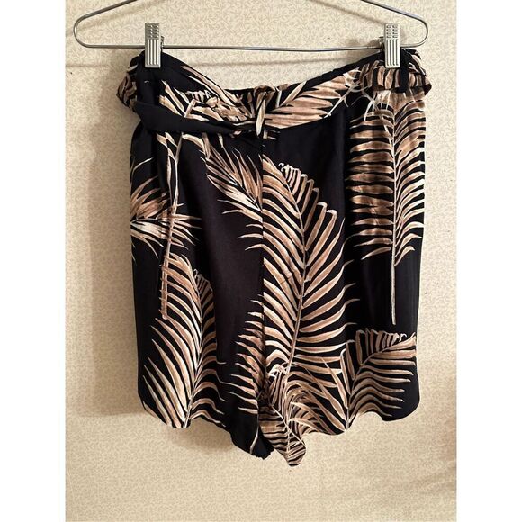 H&M shorts  - Picture 4 of 7